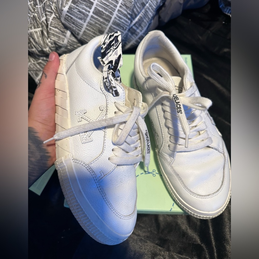 Off white sneakers men